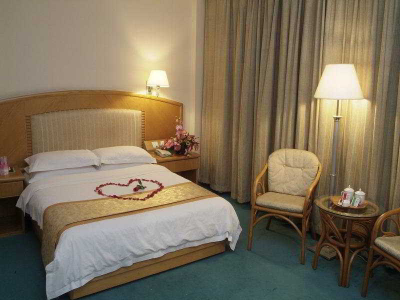 Guangzhou Nanfang Yiyuan Hotel Εξωτερικό φωτογραφία