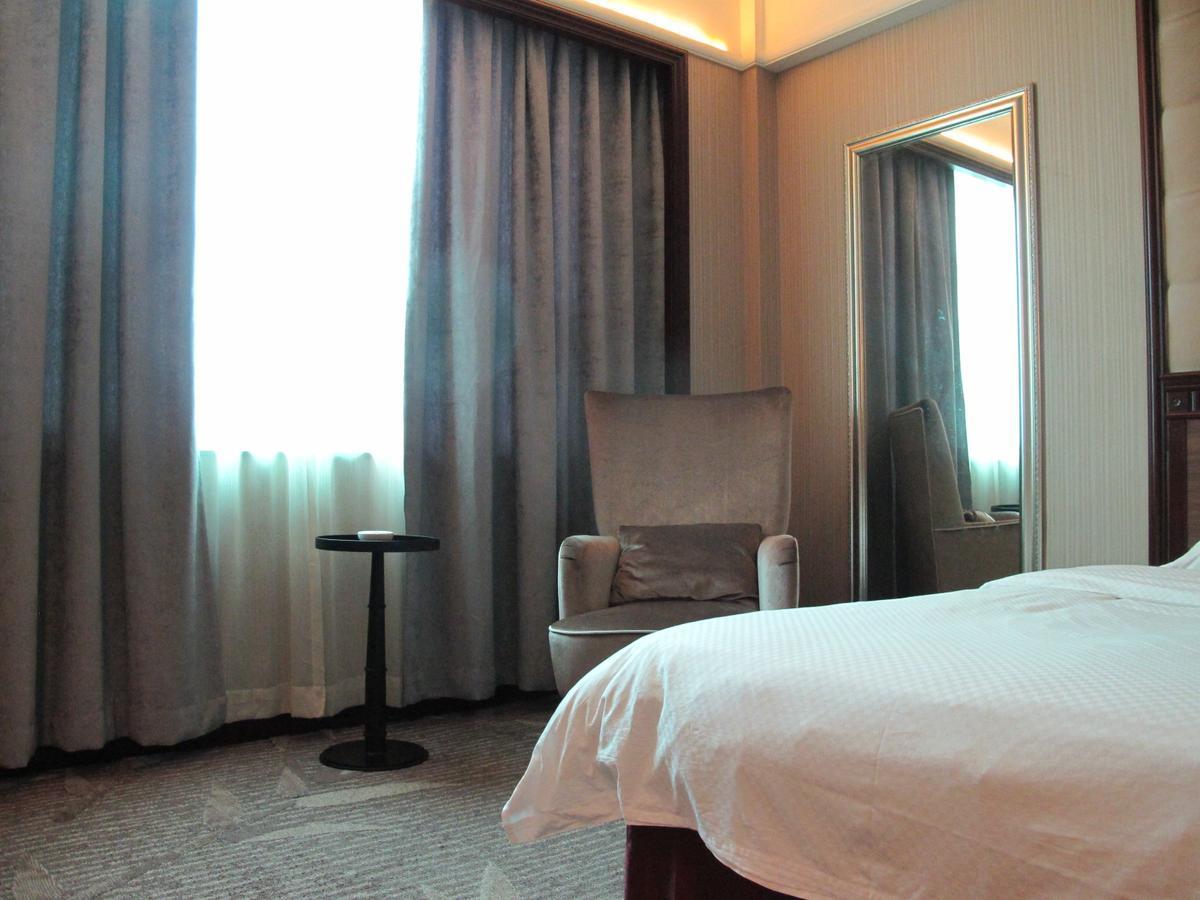 Guangzhou Nanfang Yiyuan Hotel Εξωτερικό φωτογραφία
