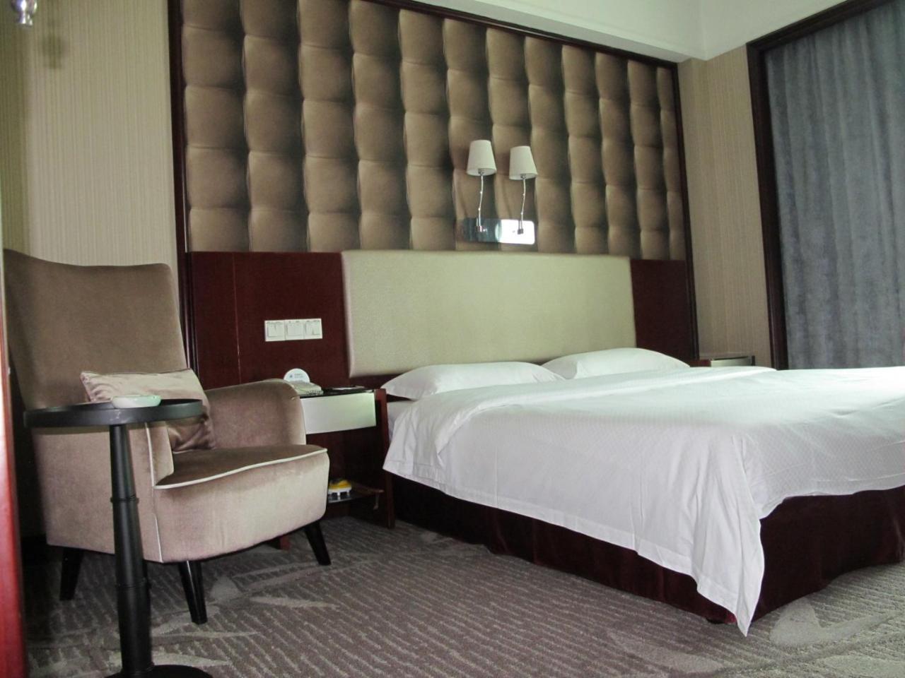 Guangzhou Nanfang Yiyuan Hotel Εξωτερικό φωτογραφία