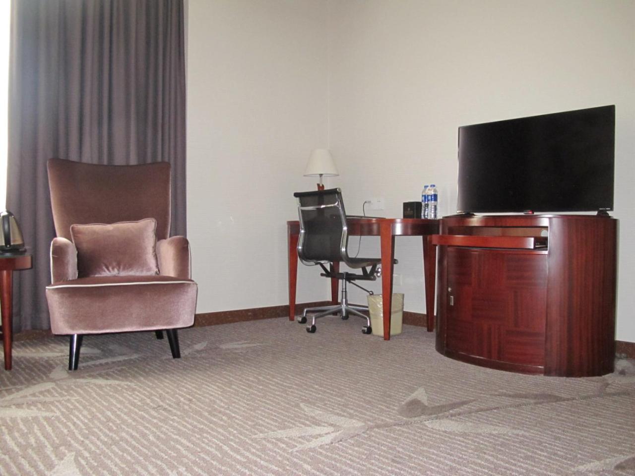 Guangzhou Nanfang Yiyuan Hotel Εξωτερικό φωτογραφία