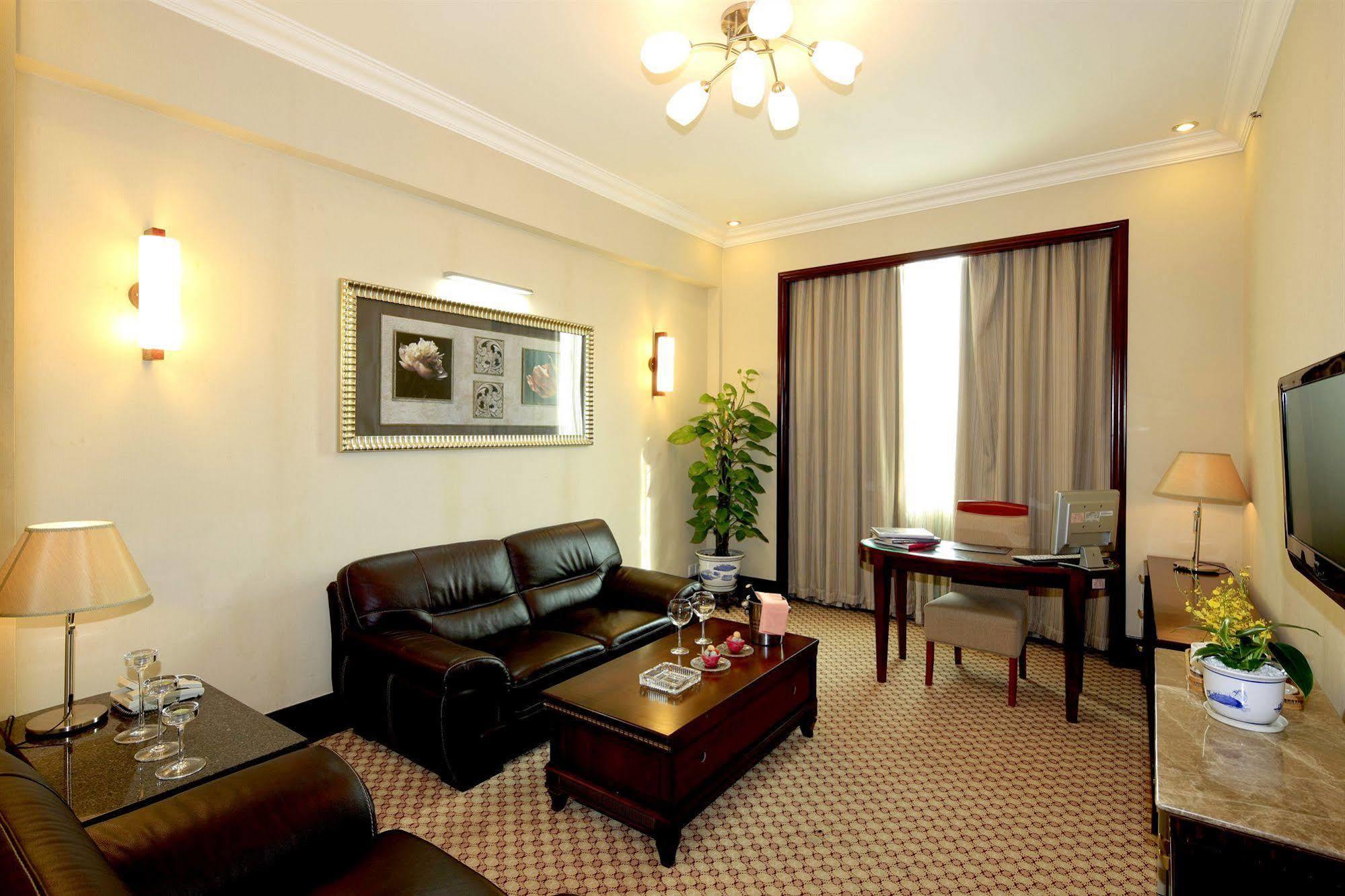 Guangzhou Nanfang Yiyuan Hotel Εξωτερικό φωτογραφία