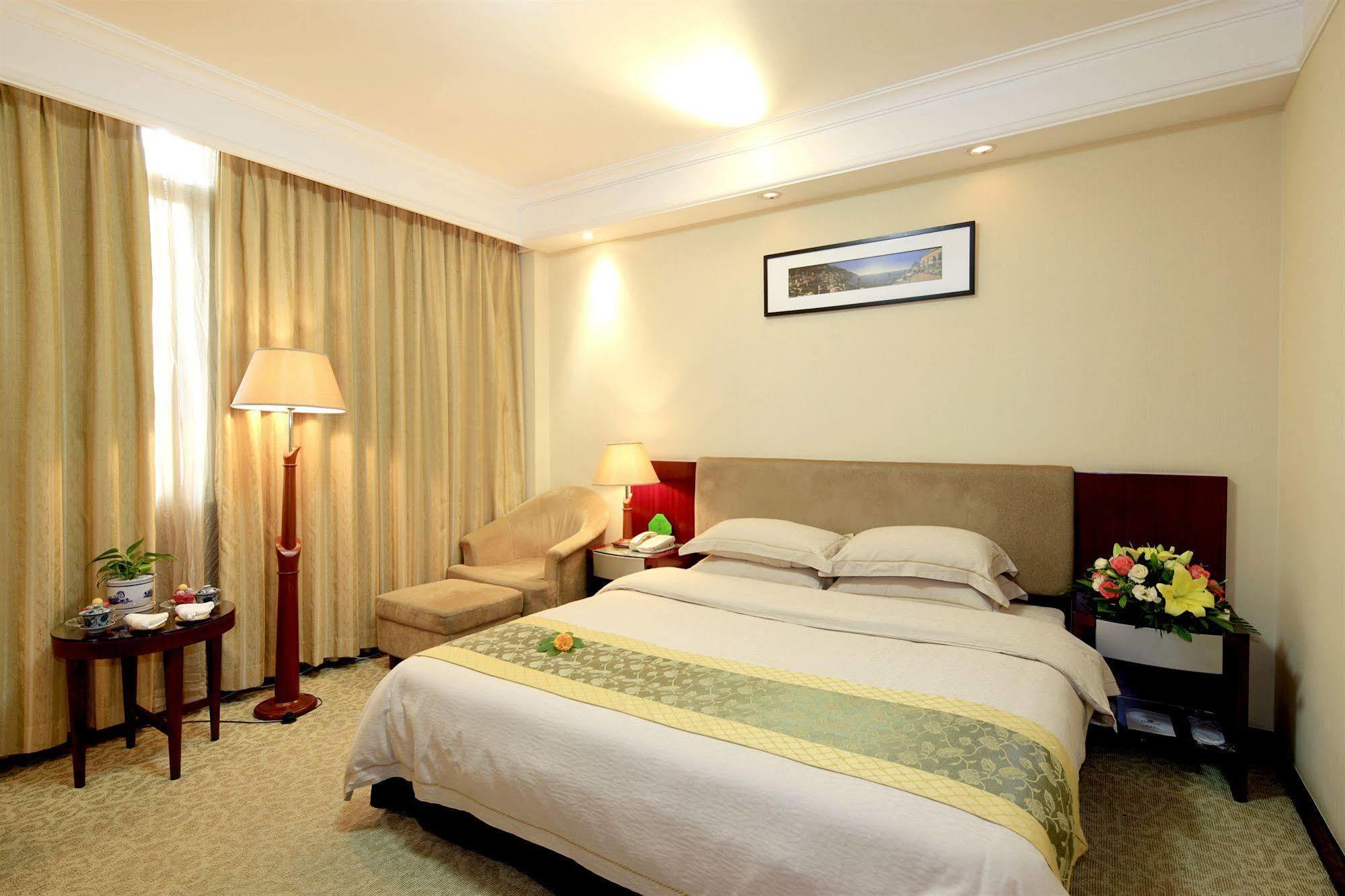 Guangzhou Nanfang Yiyuan Hotel Εξωτερικό φωτογραφία
